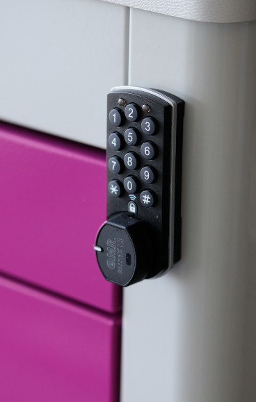 Digicode slot voor medicijnkarren